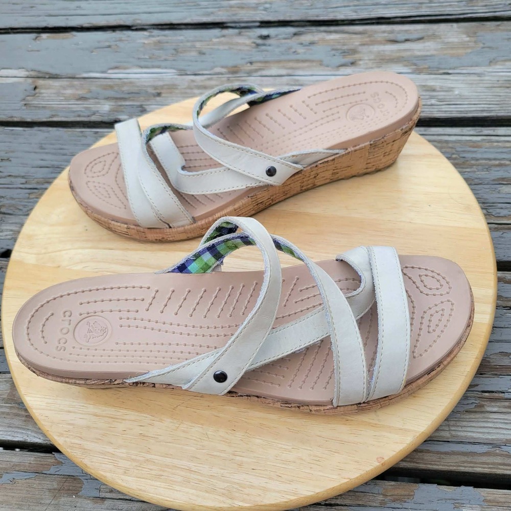 Crocs A-Leigh Women 9 US Cork Wedge Sandals Strappy Cream Neutral Open Toe Plaid